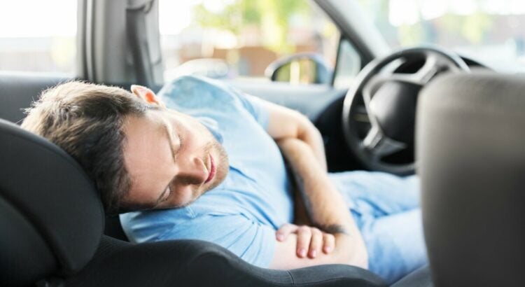 Dormir dans sa voiture